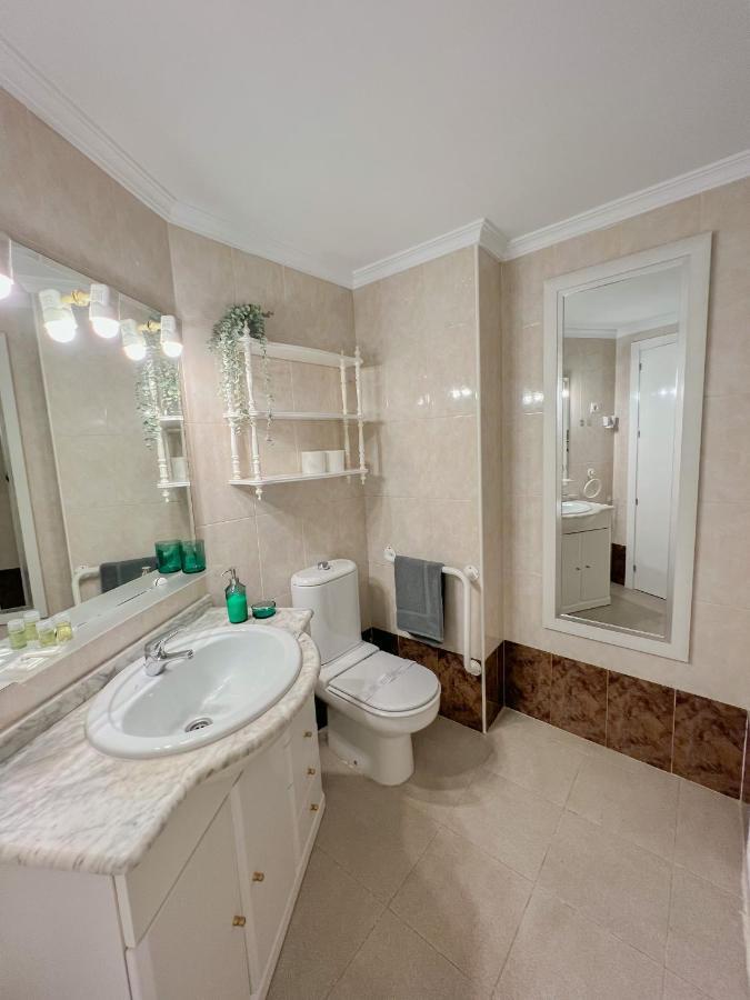 Beautiful Sea Views Apartment Pool & Beach Торремолинос Экстерьер фото