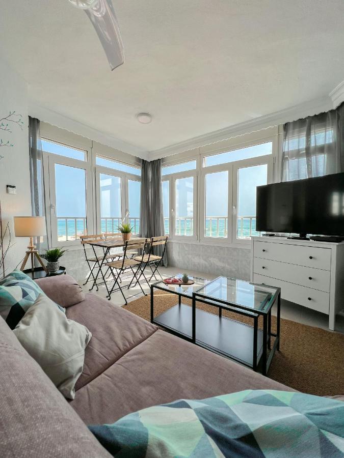 Beautiful Sea Views Apartment Pool & Beach Торремолинос Экстерьер фото